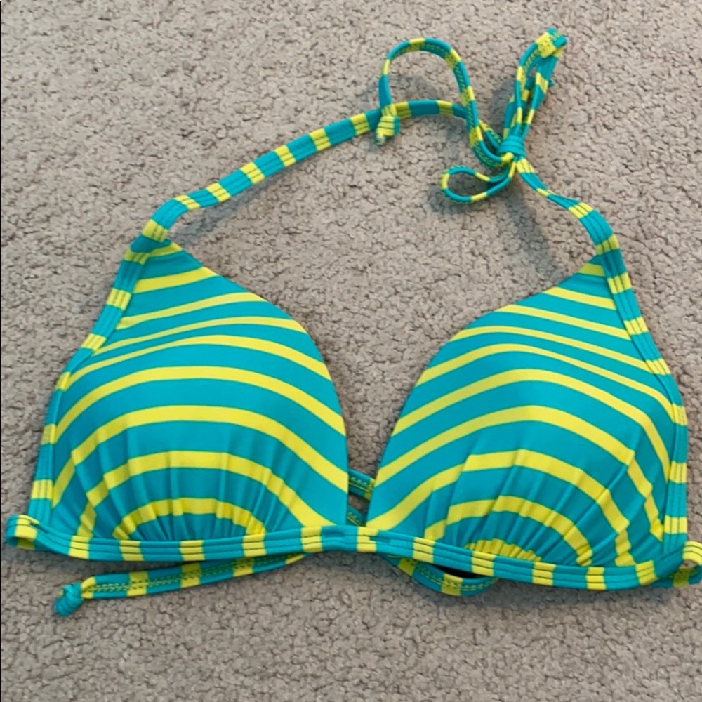 Women’s bathing suit set